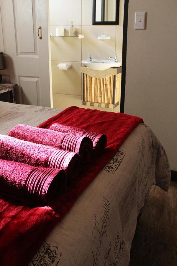 African Adventures Accommodation Durbanville Luaran gambar
