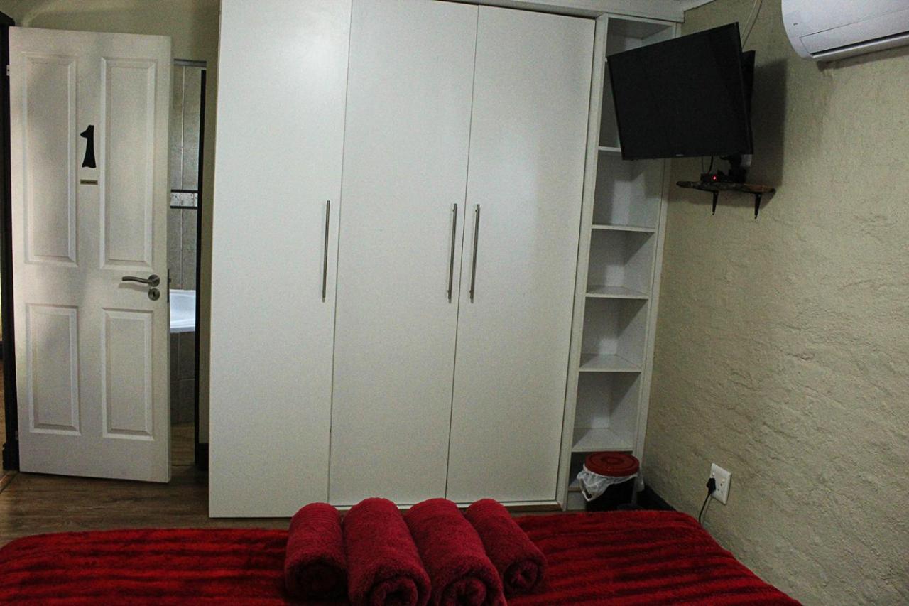 African Adventures Accommodation Durbanville Luaran gambar